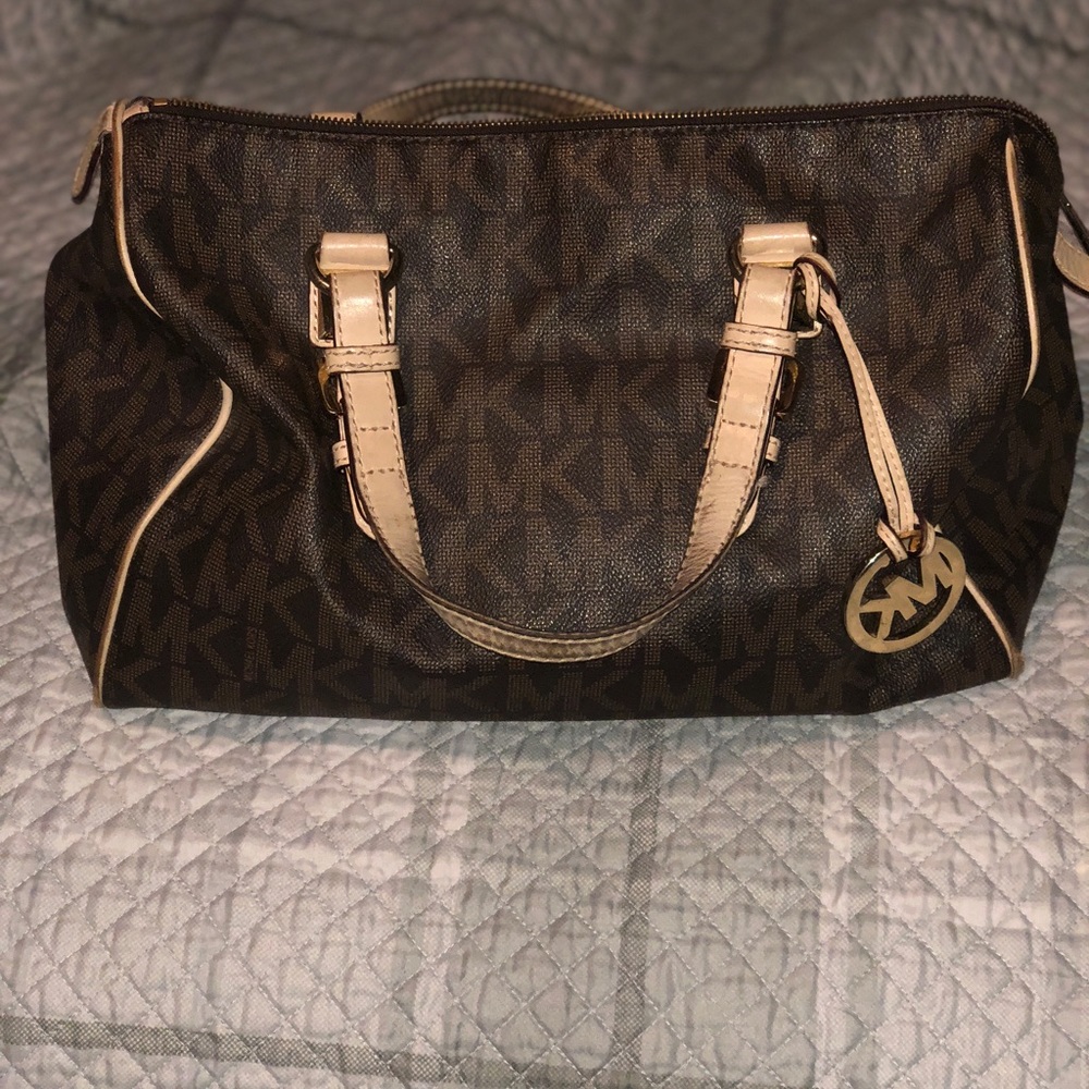 Michael kors purse